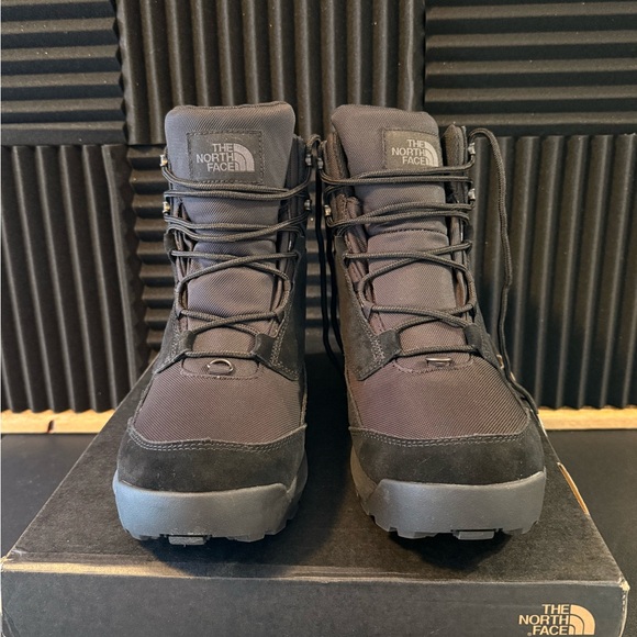 The North Face Men's Black and Gray Chilkat Snow Boots - Picture 4 of 6